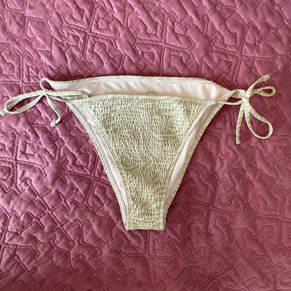 Hollister Light Green and White Textured Bikini Bottom